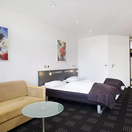 Hedegaarden 3*